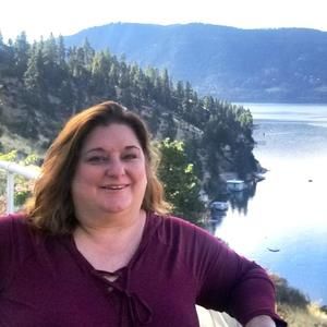 Meet your Posher, Christine